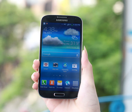 Việt Nam cạnh tranh với TQ về sản xuất smartphone. 